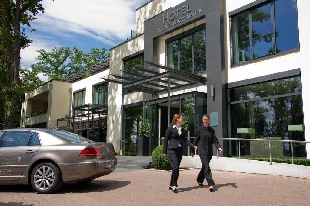 Relais&Châteaux Hotel Burg Schwarzenstein Geisenheim Exterior foto